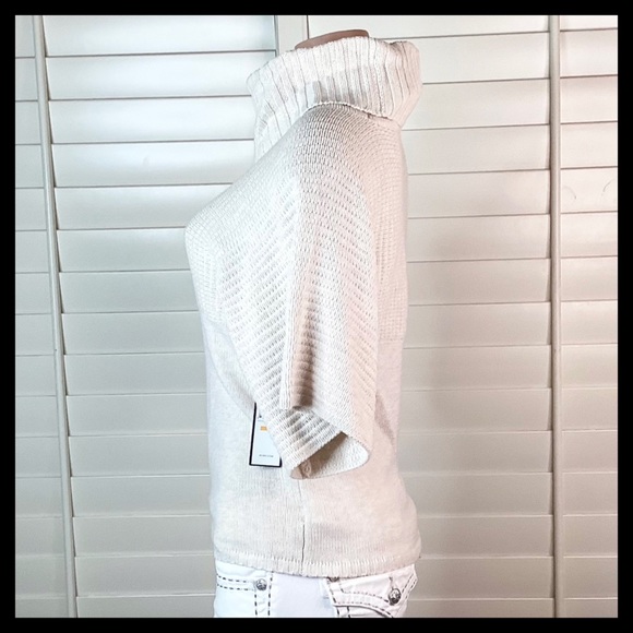 BCBG Paris Turtle Neck Sweater Heather Oatmeal - Picture 3 of 8